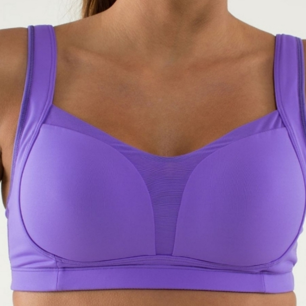 Lululemon Ta Ta Tamer Power Sports Bra. Purple 38C